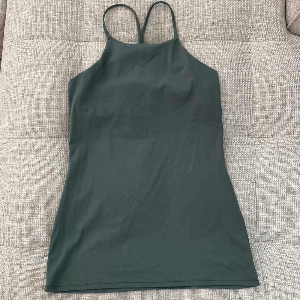 Lululemon tank
